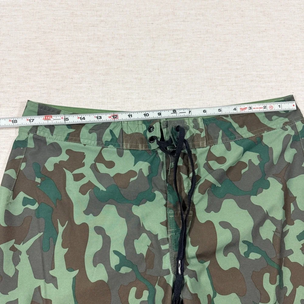Hang Ten Board Shorts Mens 34 Green Camo Excellent Stretch Swim Trunks Cargo